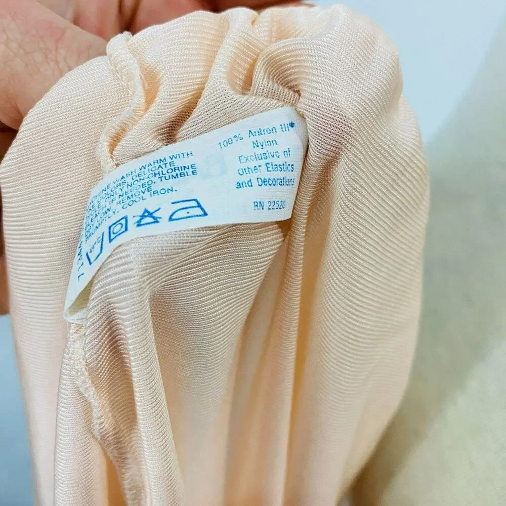 Vintage Bali Half Slip Peach Nylon Lace Slit Size Small